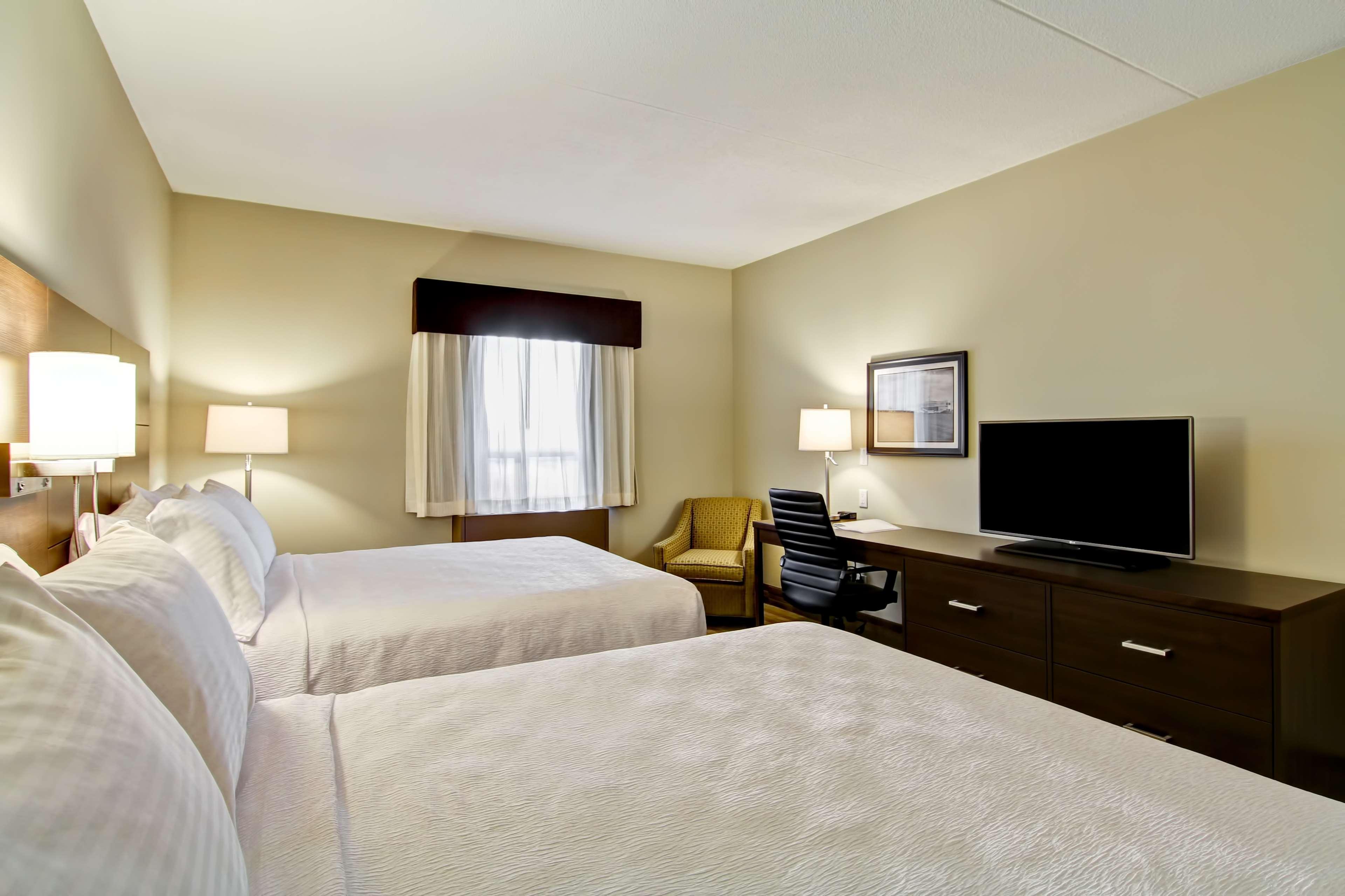 Best Western London Airport Inn & Suites Exterior foto