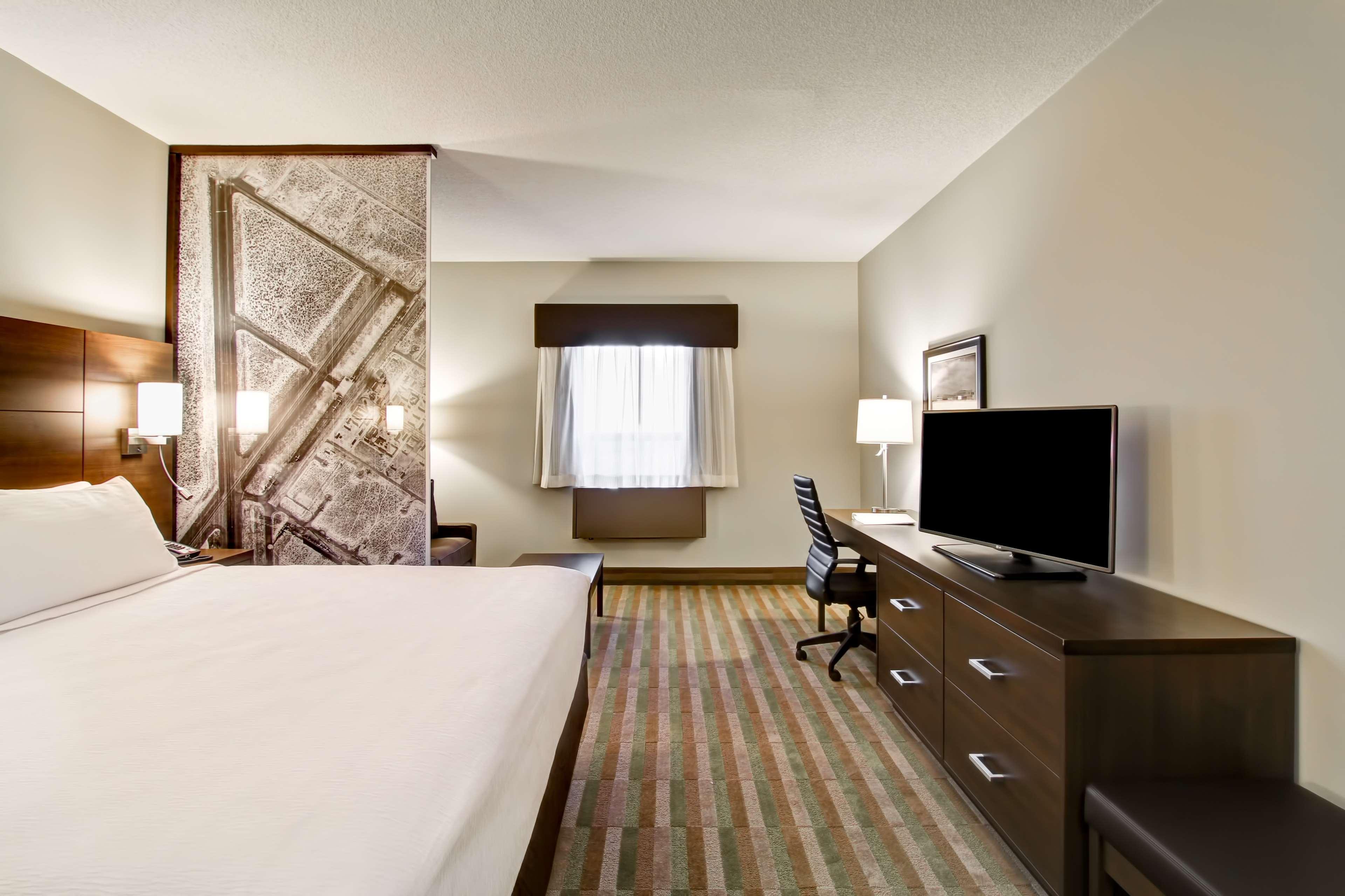 Best Western London Airport Inn & Suites Exterior foto